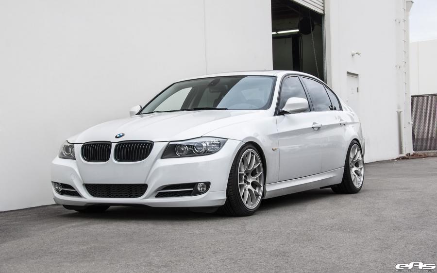 BMW 335i Sedan Alpine White by EAS '2016